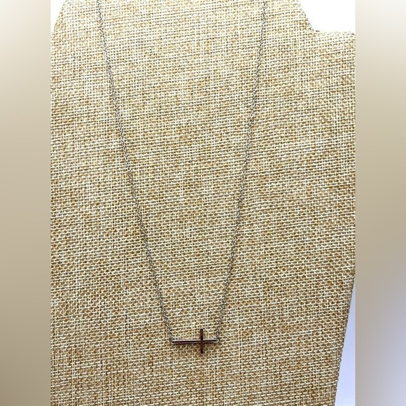 Necklaces Lot 5 Assorted Necklaces Silver Tone Necklaces - Picture 7 of 14